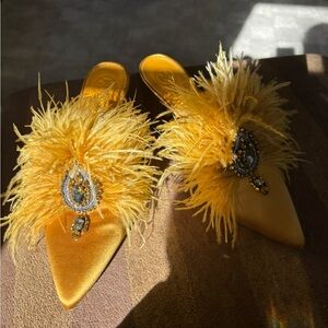 Tory Butch yellow feather mules 7.5